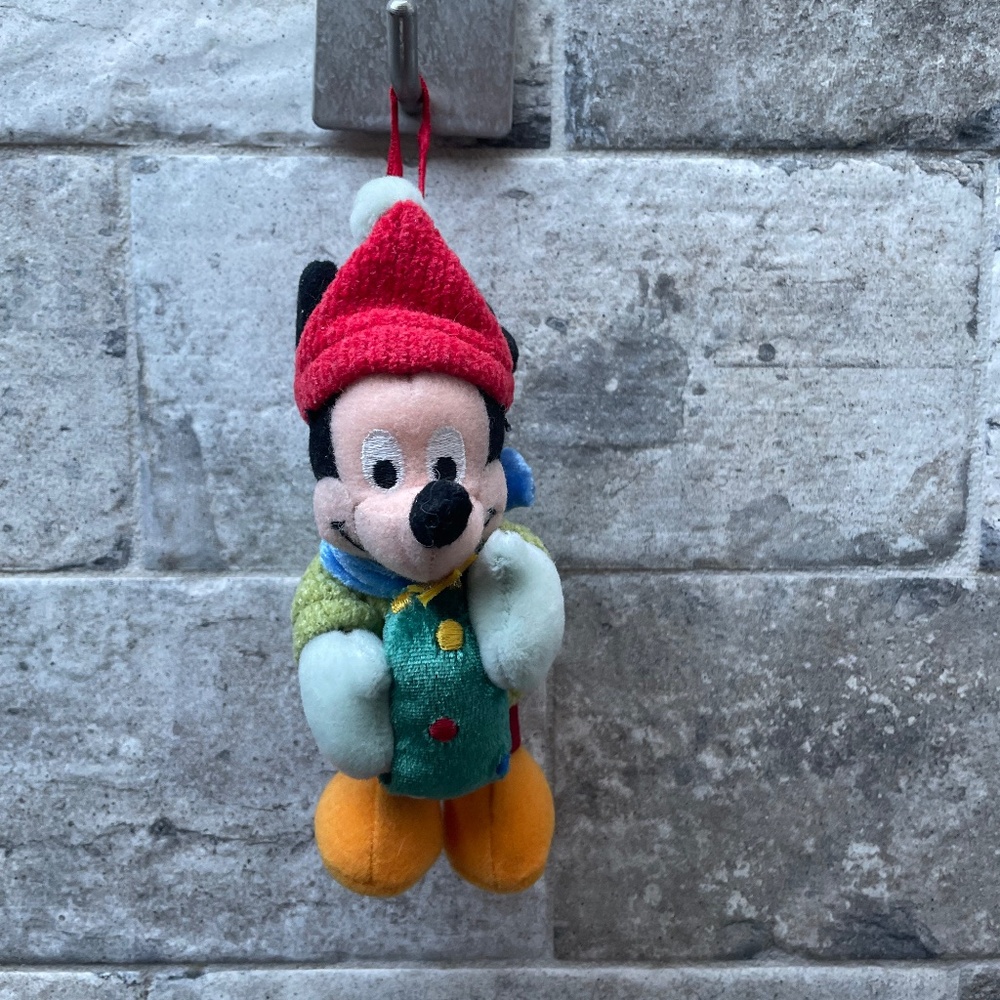 ❤️ DISNEY STORE MICKEY MOUSE CHRISTMAS TREE ORNAMENT